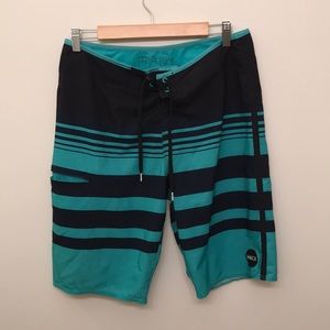 O’Neill Boardshorts - Waist 32